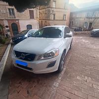 VOLVO XC60 D5 R-DESIGN