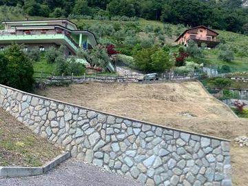Terreno di 600 m² a Caslino d'Erba