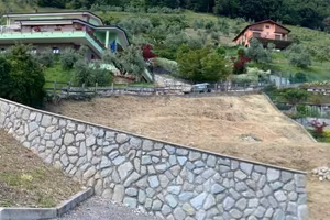 Terreno di 600 m² a Caslino d'Erba