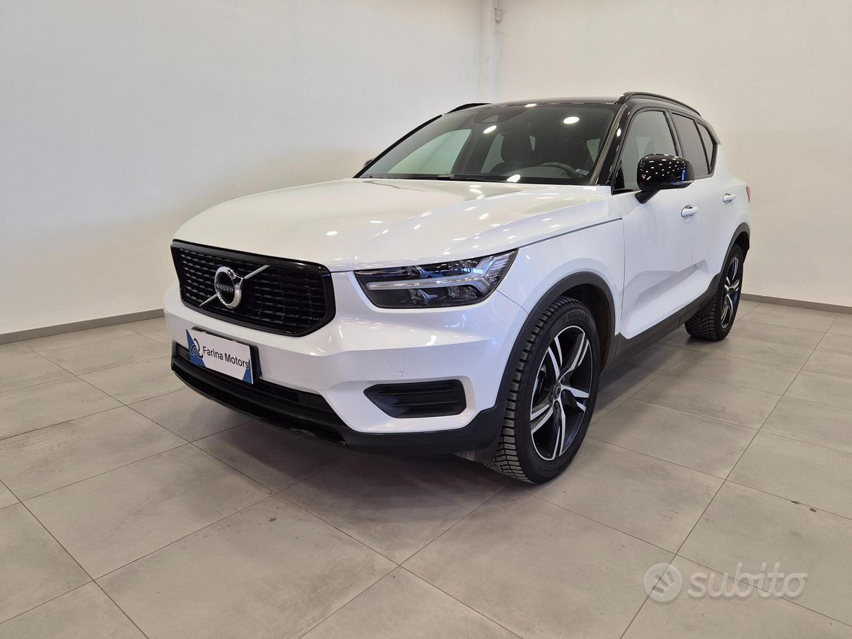 Volvo XC40 (2017-->)