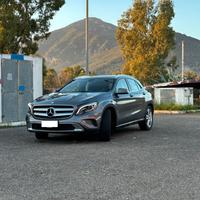 MERCEDES GLA 200d Automatic