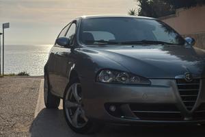 Alfa romeo 147 Q2