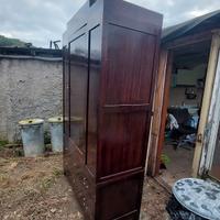 Armadio in legno 