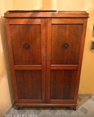 Armadio in legno a 2 ante stile classico