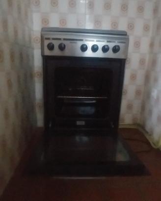 Forno con 4 fuochi a gas