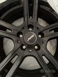 Cerchi in lega da 17 con gomme