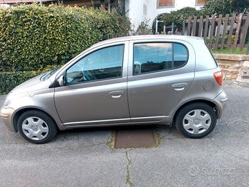 Toyota Yaris 1000 benzina euro 4
