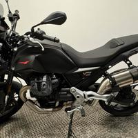 Moto Guzzi V85 - 2024