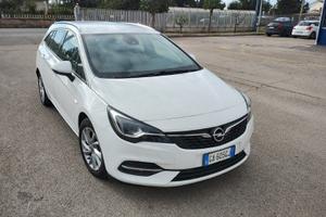 Opel Astra Sports Tourer 1.5 cdti Business Eleganc