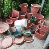 vasi da giardinaggio x interno e esterno.