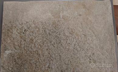 Piastrella da pavimento e rivestimento esterno