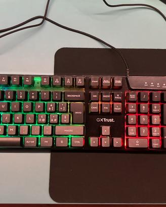 Tastiera e mouse GX TRUST + tappetino RAZER