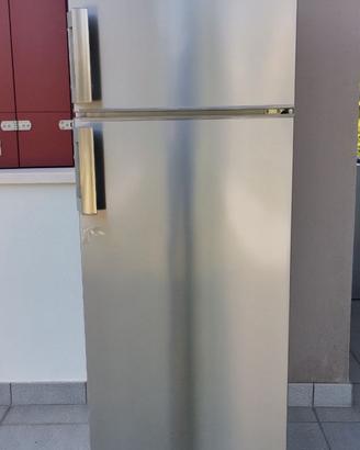Frigorifero AEG capacità 270L