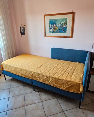 letto singolo Ikea con materasso ortopedico 