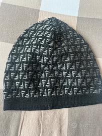Cappello nero Fendi uomo