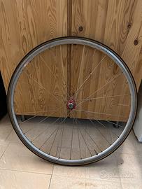 Ruota bicicletta corsa vintage