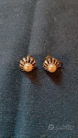 Orecchini clip fiore perla