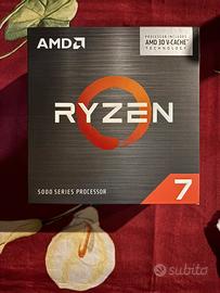 AMD Ryzen 7 5800X3D (senza dissipatore stock)