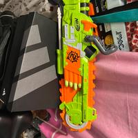 Nerf Zombie Strike Blaster motosega