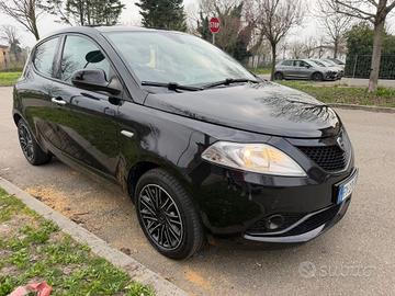 Lancia Ypsilon 1.2 69 CV 5 porte GPL Ecochic Gold