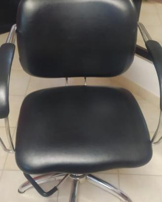 Poltrona idraulica nera professionale