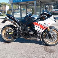 Yamaha YZF R1 - 2010