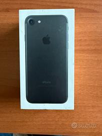 Iphone 7 nero completo tranne caricabatterie