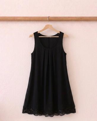 Abito nero Intimissimi smanicato con pizzo