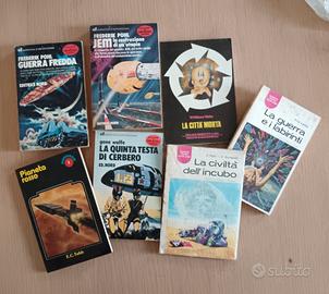 Lotto Fantascienza + Cestus Dei