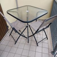 Tavolino da esterno con 4 sedie