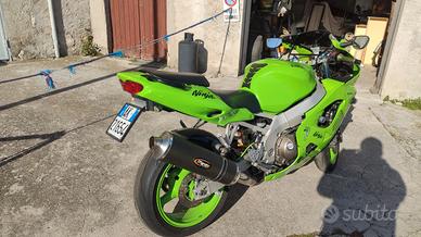 Kawasaki Ninja ZX-9 - 1999