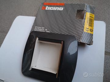 Placca Serie living - mod. L4802AC "Grigio Acciaio