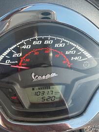 Vespa 300 GTS super
