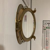 Oblò nautico specchiato