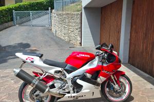 Yamaha YZF - R1 anno 1999