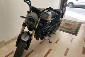 Benelli Leoncino 800