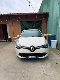Renault Clio 4a serie € 6000,00
