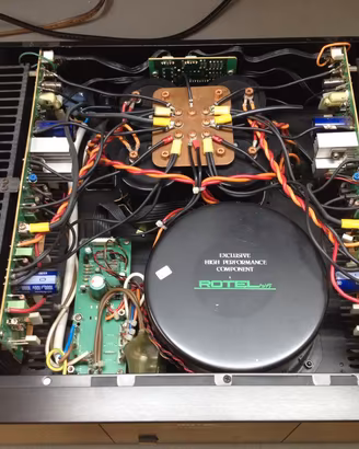 Finale Di Potenza Rotel Rb-990Bx 400W RMS+PreRc870