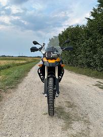 BMW f800gs con tris valigie originali