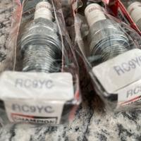 Candele CHAMPION per moto / auto