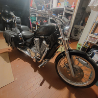 Suzuki Intruder 800