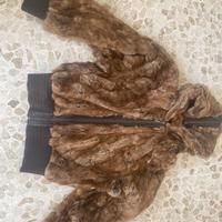 Bomber in pelliccia morbida e calda