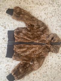 Bomber in pelliccia morbida e calda