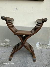 Sedia Savonarola vintage in legno massiccio - Stil