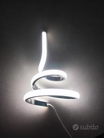 Lampada comodino moderna 