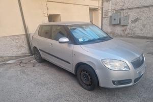 skoda fabia serie 2 . Sport