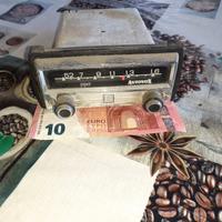 Autoradio Autovox Piper anni '60