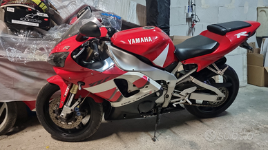 Yamaha r1 yzf 99 carburatore asi