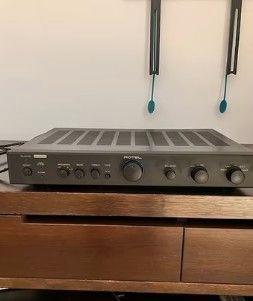 ROTEL RA-04 SE (SPECIAL EDITION)