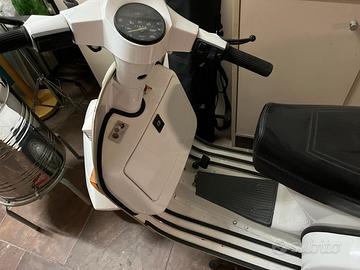 Vespa px 125 E arcobaleno 1986